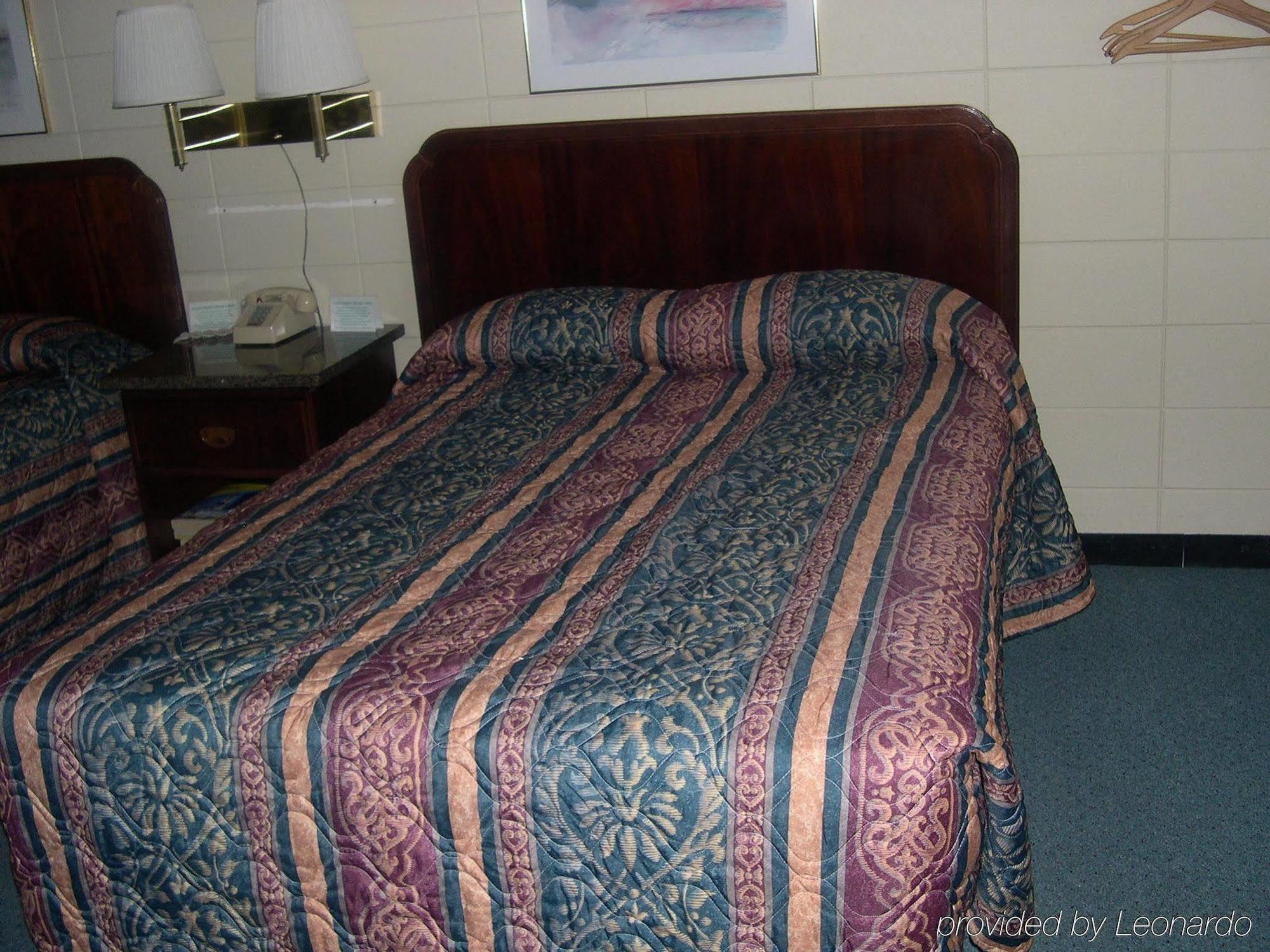 Grand Inn Fargo Room photo